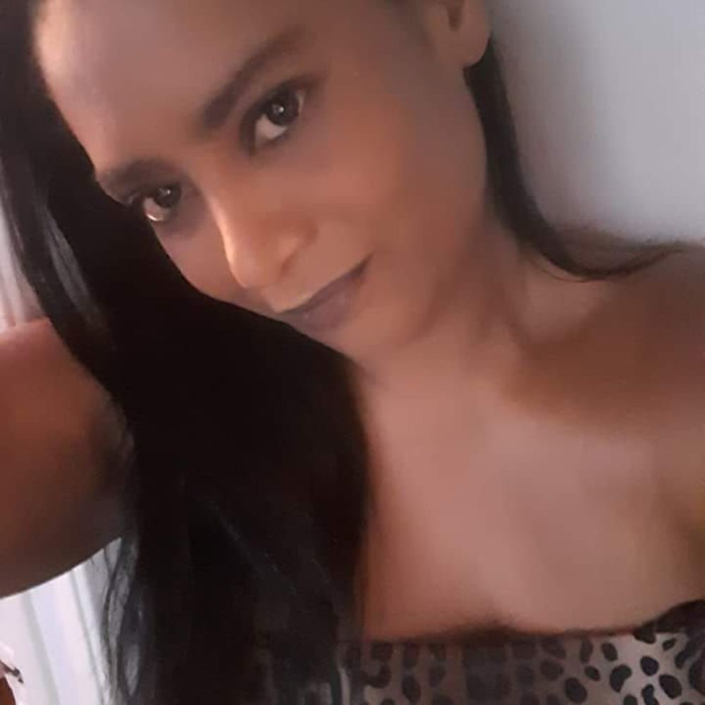 Meet your Posher, Mya